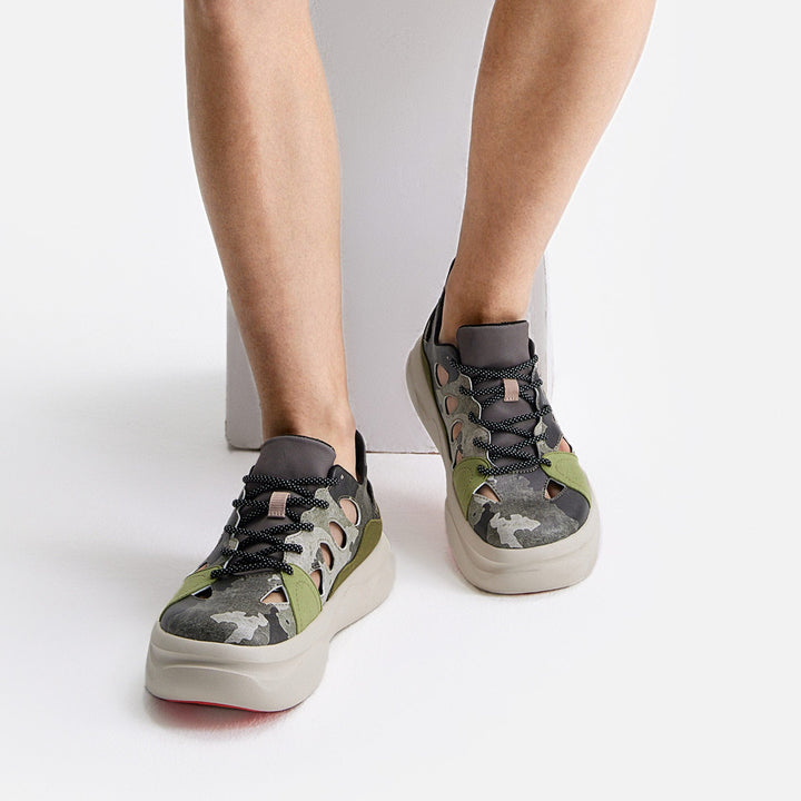 Men in the Wild Segovia IV Men