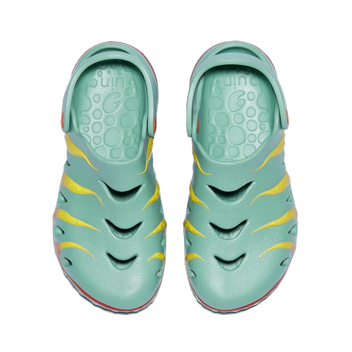 UIN Men Green Fire Octopus I Men Canvas loafers