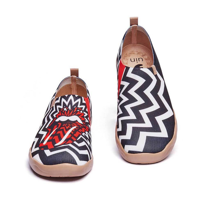 UIN Men Passionate Kiss Canvas loafers