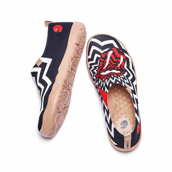 UIN Men Passionate Kiss Canvas loafers