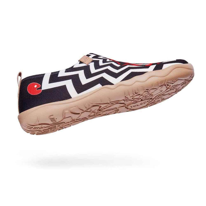 UIN Men Passionate Kiss Canvas loafers