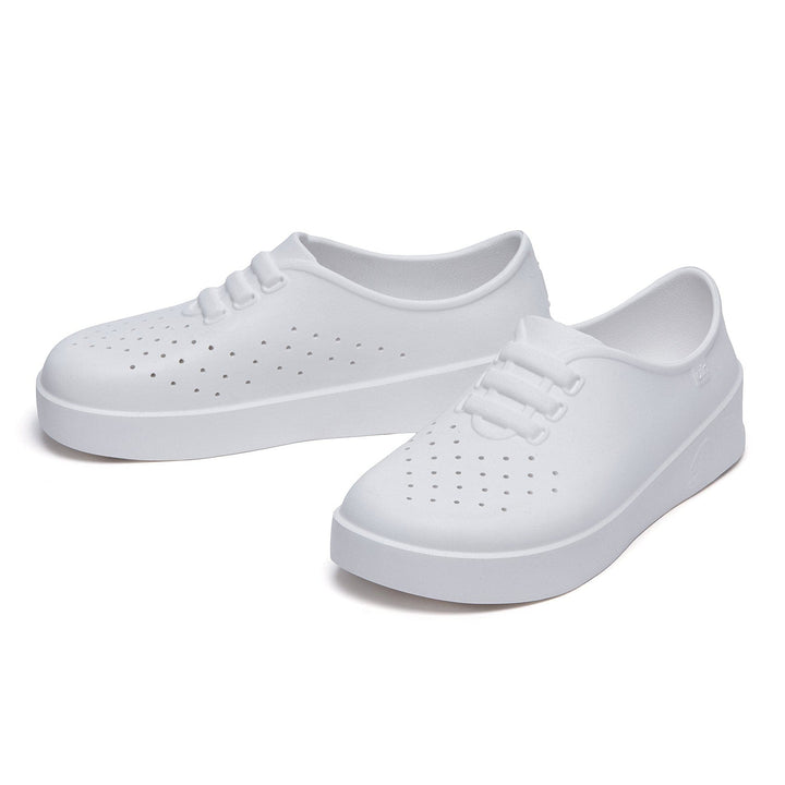 UIN Men Pure White Tenerife 2 Men Canvas loafers