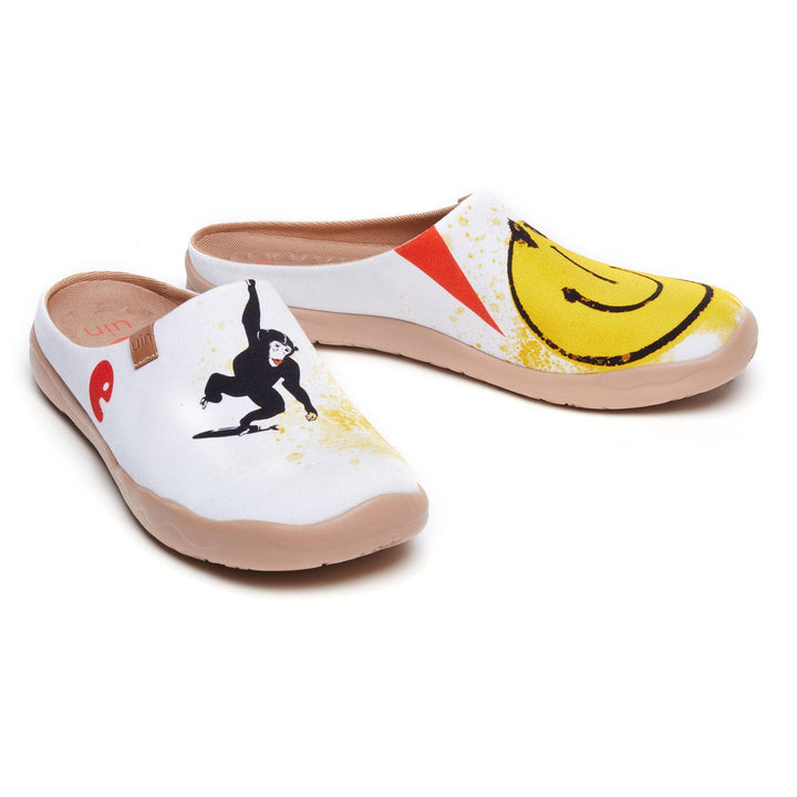 UIN Men Smile Always 2 Malaga Slipper Men Canvas loafers