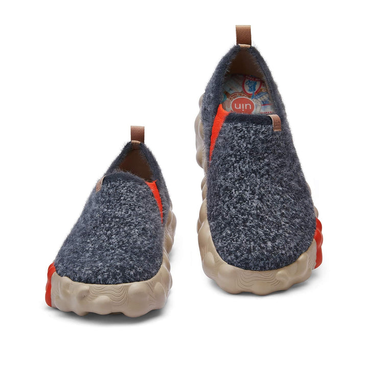 UIN Men Taupe Grey Toeldo VI Men Canvas loafers