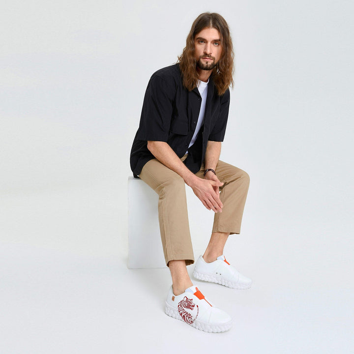 UIN Men Tiger Roar Las Ramblas Men Canvas loafers