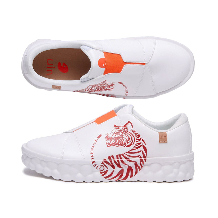 UIN Men Tiger Roar Las Ramblas Men Canvas loafers