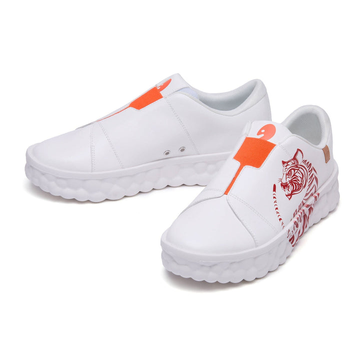 UIN Men Tiger Roar Las Ramblas Men Canvas loafers