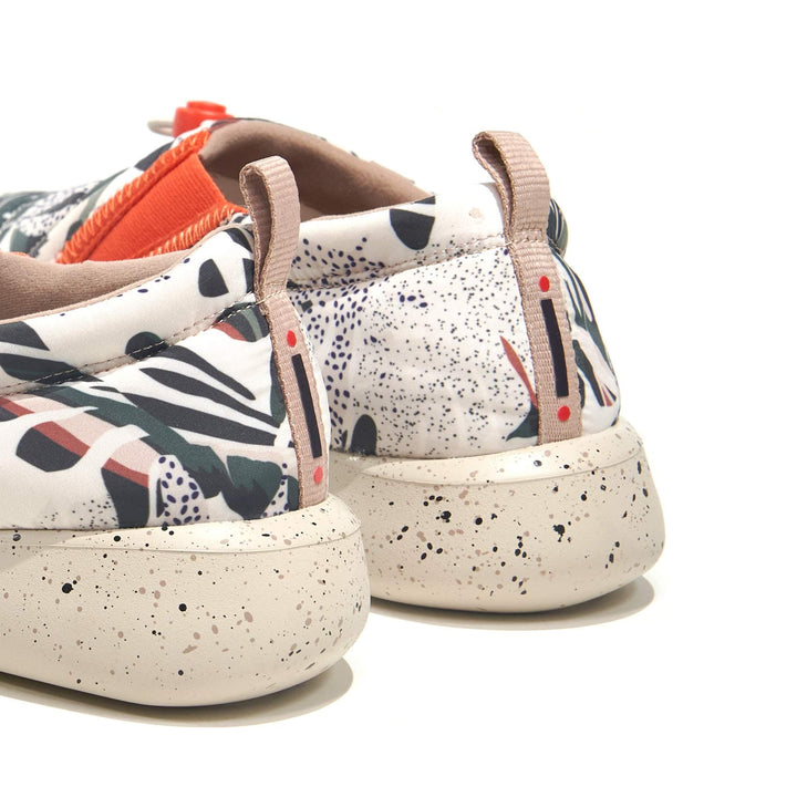 UIN Women A Touch of Green Toledo XV Women Canvas loafers