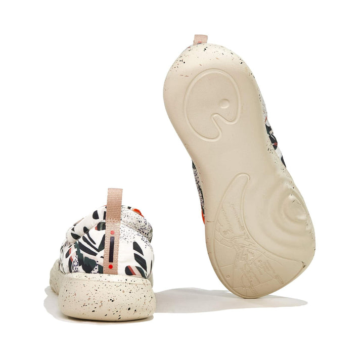 UIN Women A Touch of Green Toledo XV Women Canvas loafers