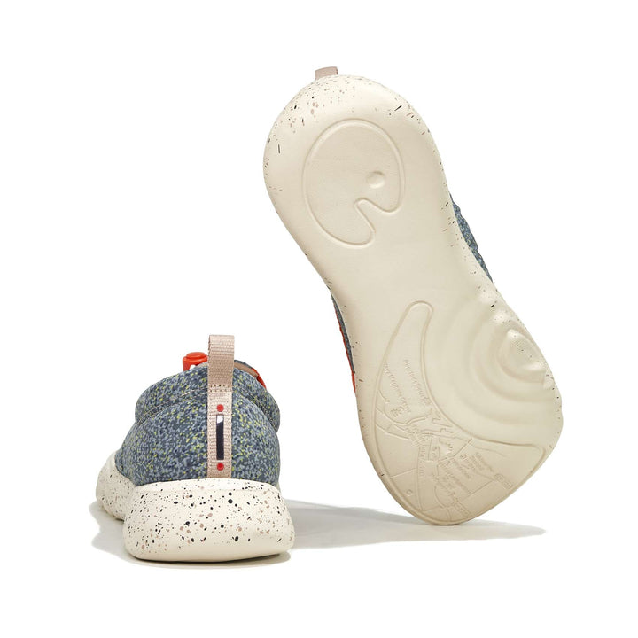 UIN Women Firefly Green Toledo XV Women Canvas loafers