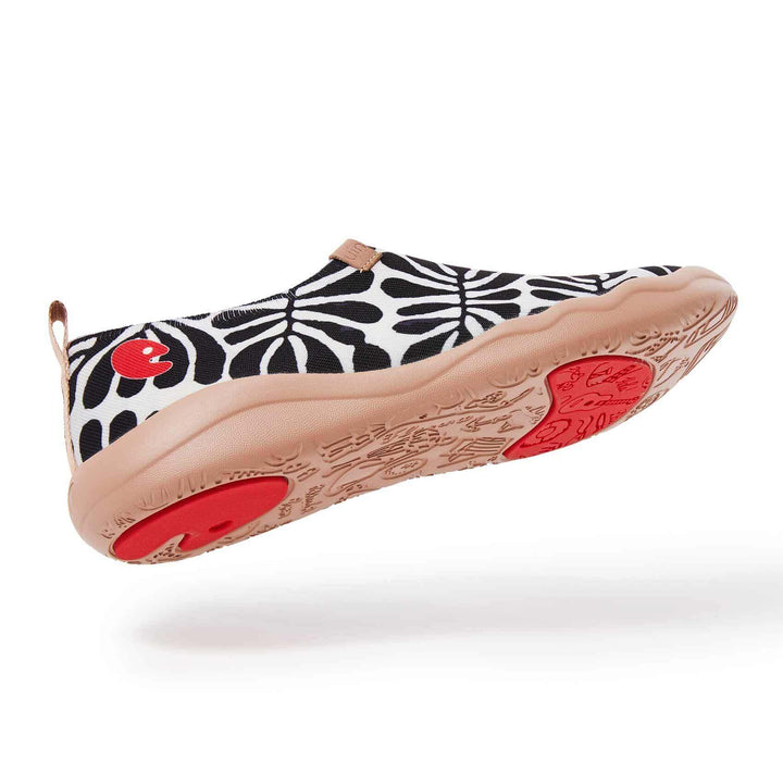 UIN Men Bells Or Leave Men Canvas loafers