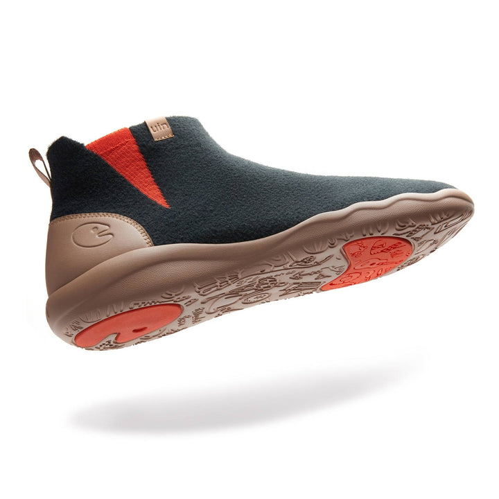 UIN Men Black Knitted Wool Granada Men Canvas loafers