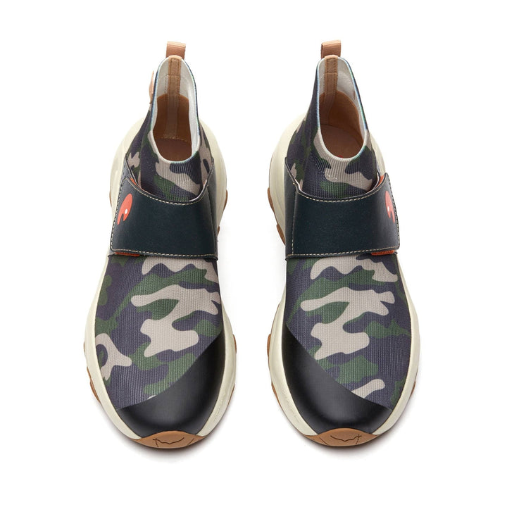 UIN Men Crack-Green Cazorla II Men Canvas loafers