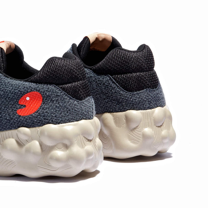 UIN Men Grey & Black Figueras I Men Canvas loafers