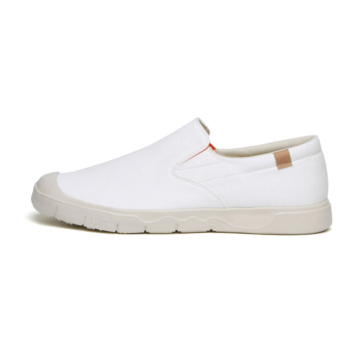 UIN Men Pure White Cardiz I Men Canvas loafers
