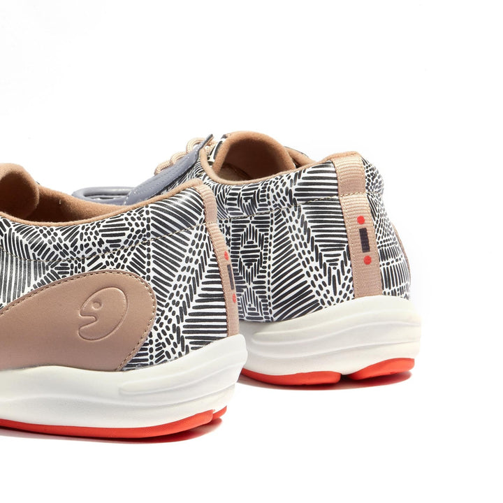 UIN Men Regular Space Andalusia VIII Men Canvas loafers