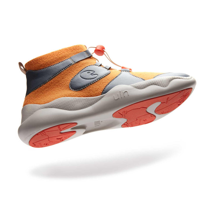 UIN Men Tangerine Mijas IV Men Canvas loafers