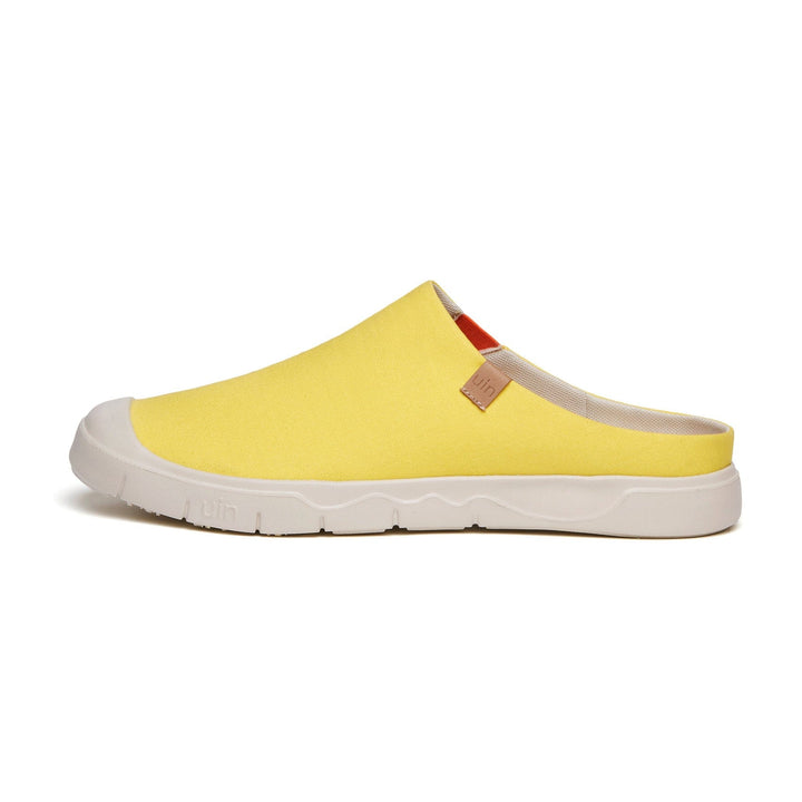 UIN Men Yellow Maize Cadiz III Men Canvas loafers