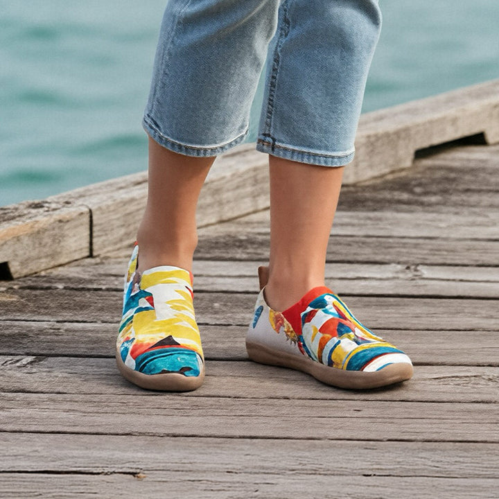 Surfing by Sea Toledo I Women