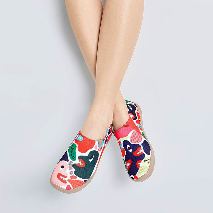 UIN Women Hola, There Canvas loafers
