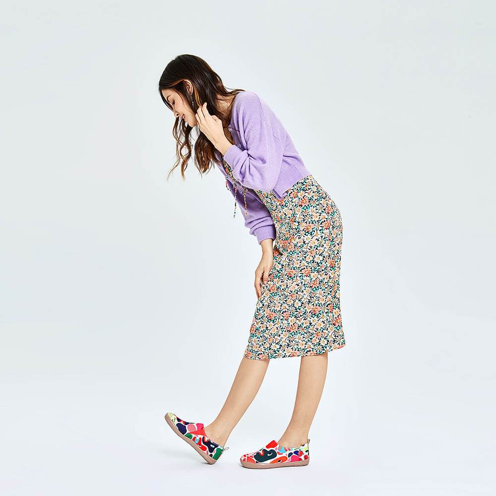UIN Women Hola, There Canvas loafers