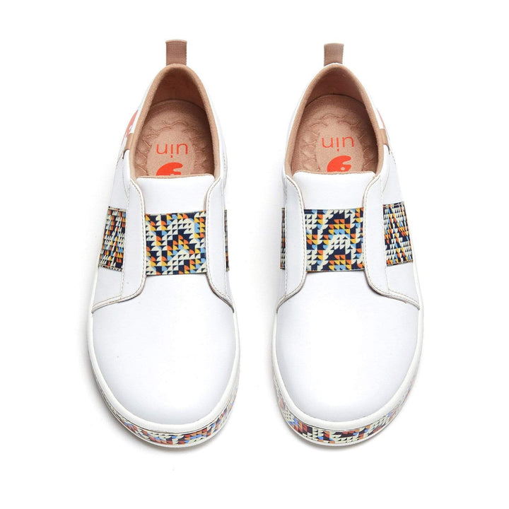 UIN Women Illusion Cordoba Women Canvas loafers