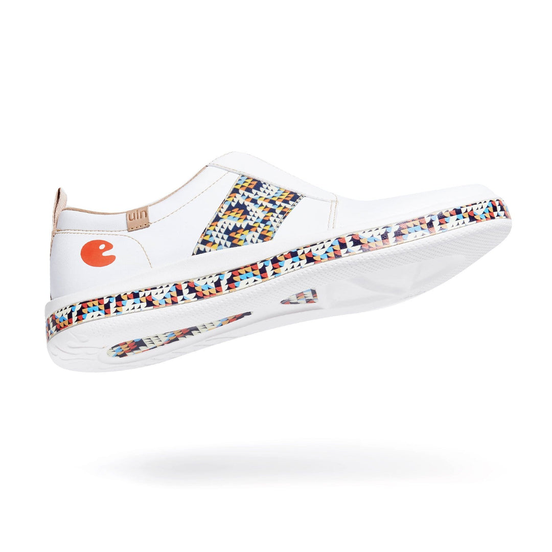 UIN Women Illusion Cordoba Women Canvas loafers