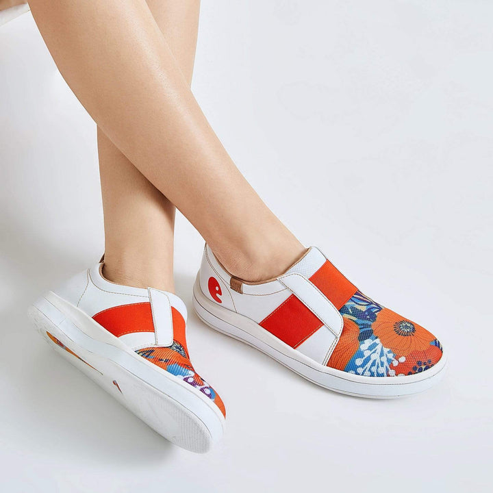 UIN Women Marigolds Cordoba Canvas loafers