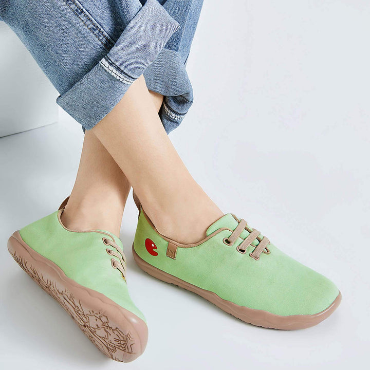 UIN Women Moguer Pastel Green Canvas loafers