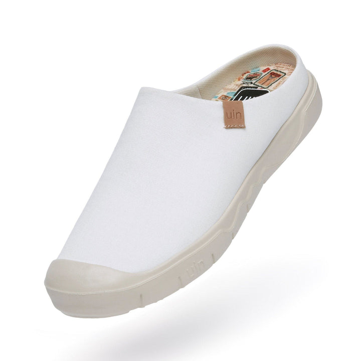 UIN Women Pure White Cadiz III Women Canvas loafers