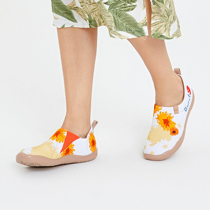 UIN Women Van Gogh Sunflowers V4 Women Canvas loafers
