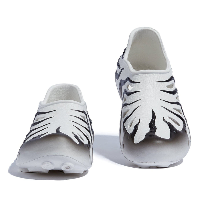 UIN Men Black & White Octopus II Men Canvas loafers