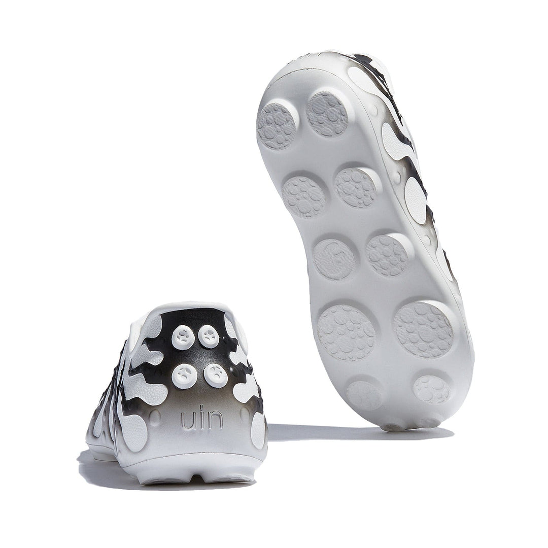 UIN Men Black & White Octopus II Men Canvas loafers