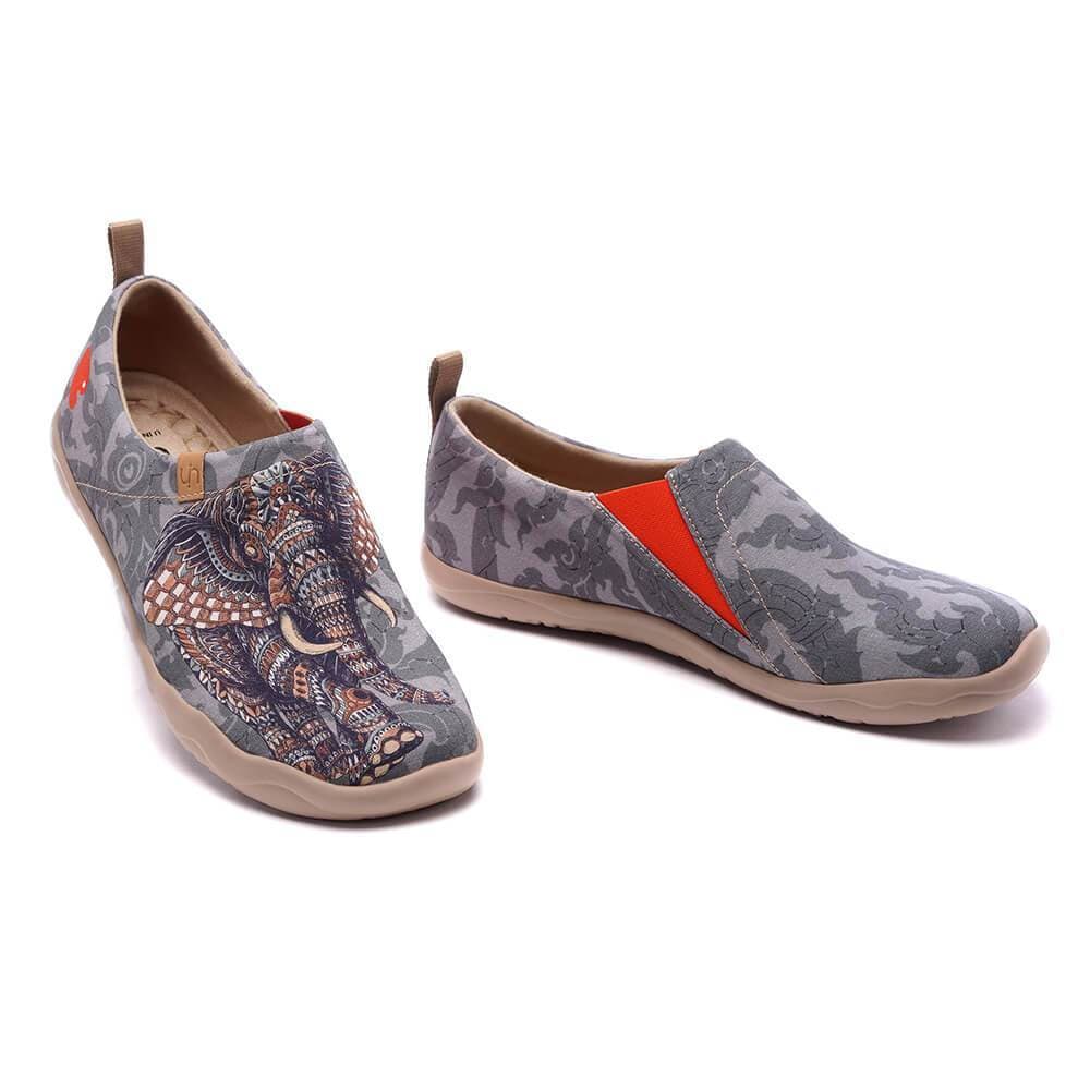 UIN Footwear Men Chang Thai Canvas loafers