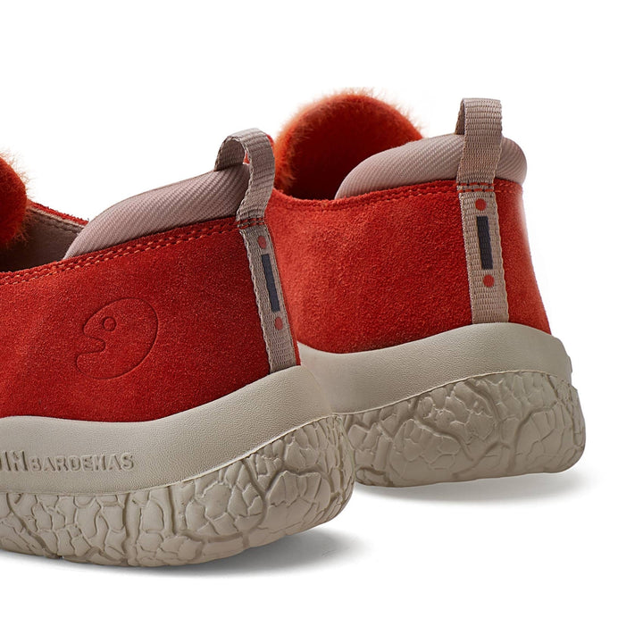 UIN Men Passion Red Bardenas III Women Canvas loafers
