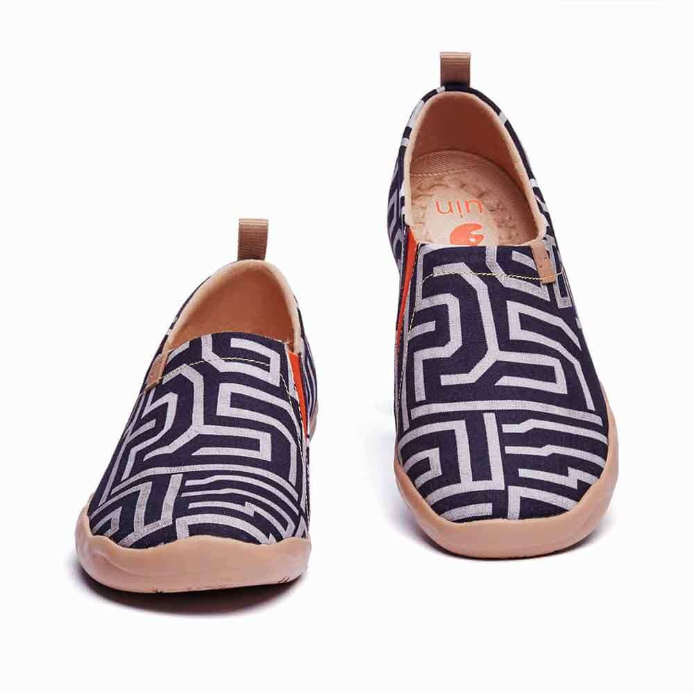 UIN Men Thread of Maze Canvas loafers