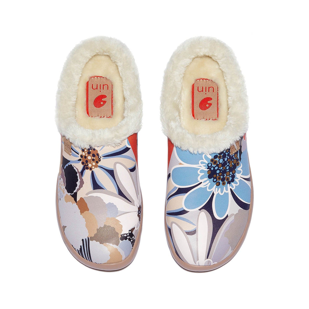 UIN Women Clematis Malaga Women Canvas loafers