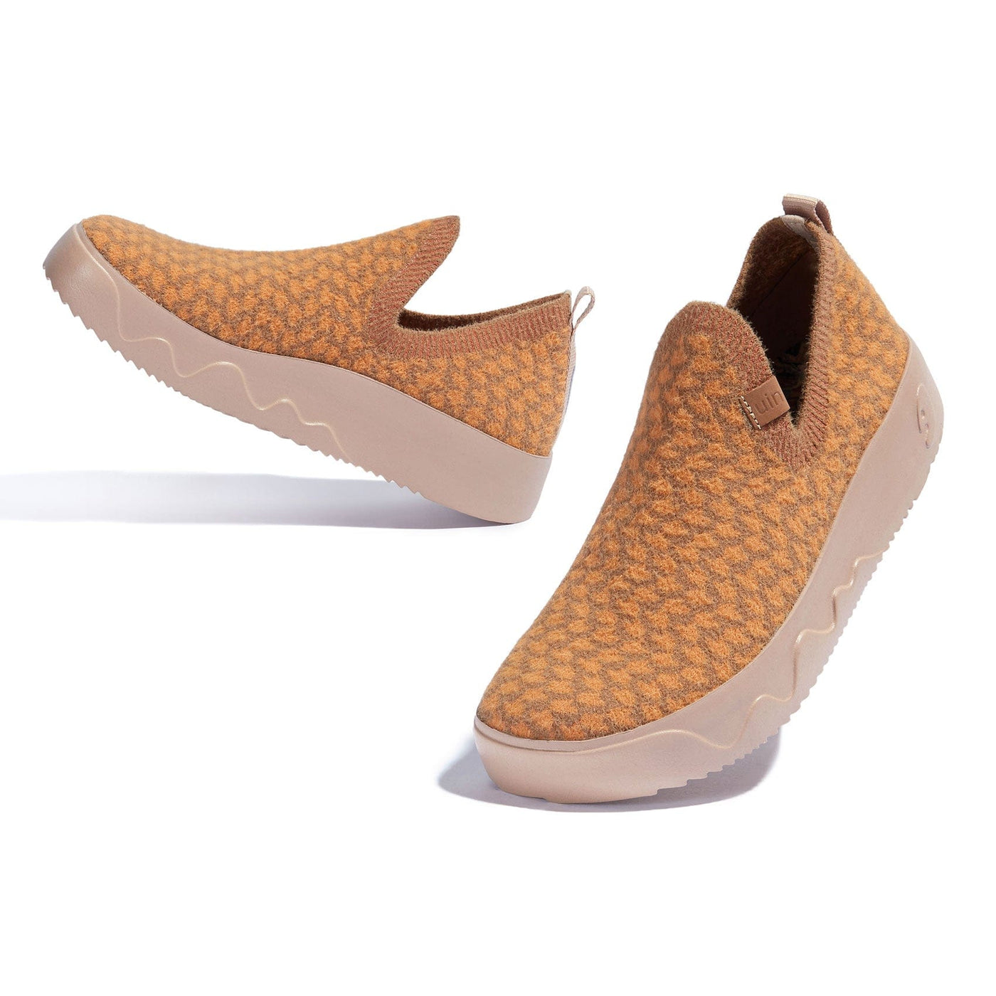 UIN Footwear Women Desert Orange Fuerteventura I Women Canvas loafers