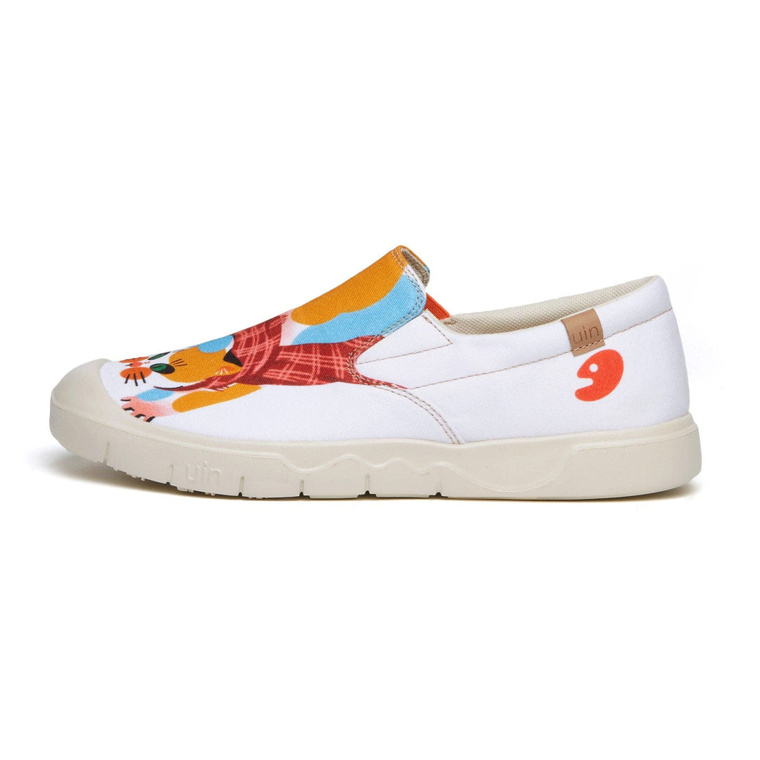 UIN Women Dotted Cat Cadiz I Women Canvas loafers