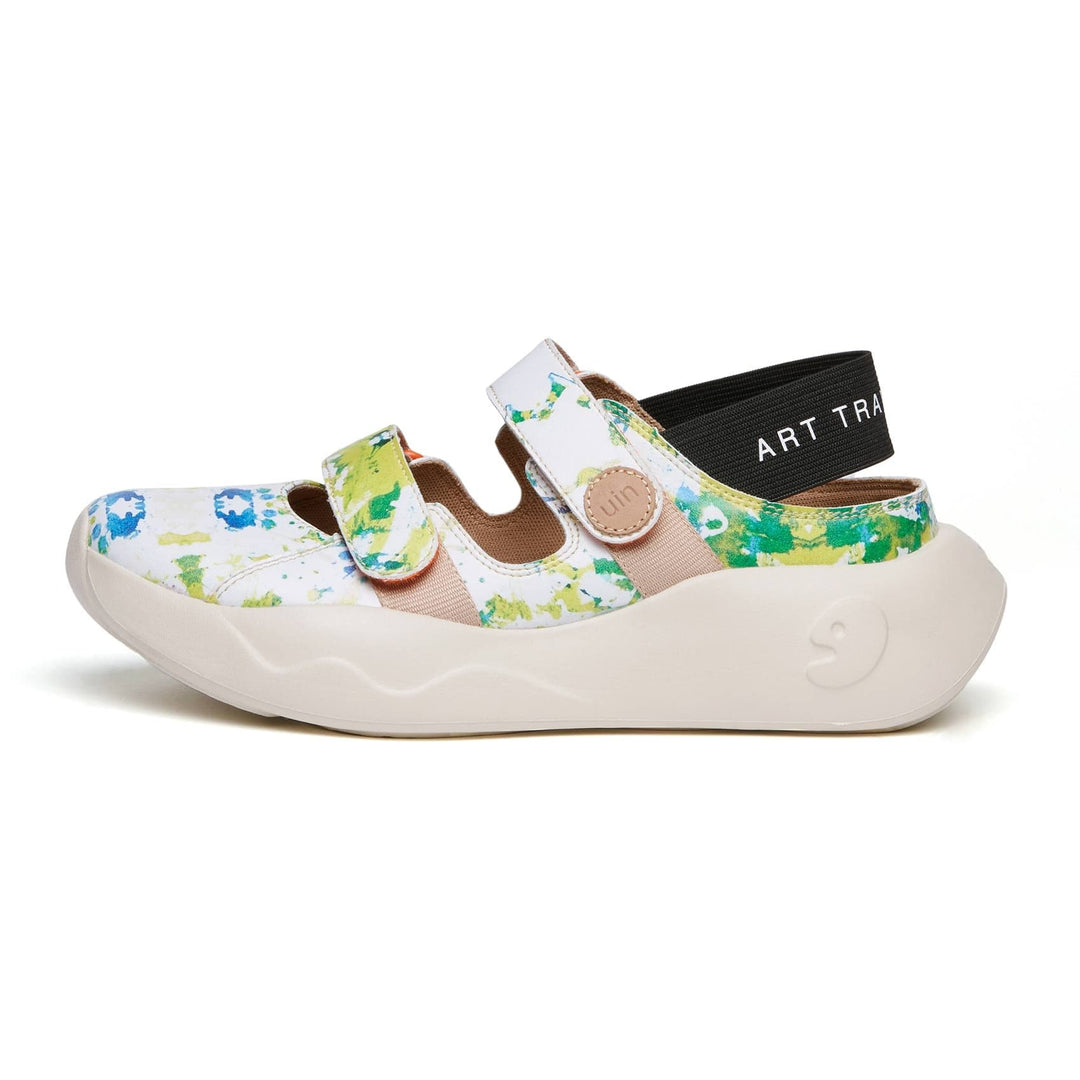 UIN Women Floral Suffusion San Sebastian III Women Canvas loafers