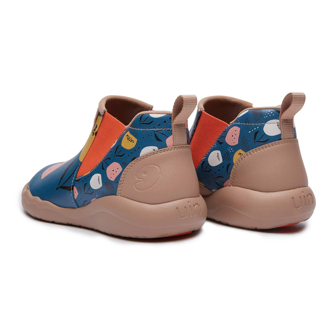 UIN Women Flower In the Lake Granada Women Canvas loafers