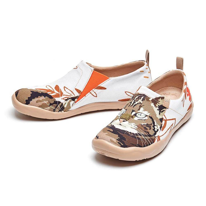 UIN Women Fluffy Kitty Canvas loafers