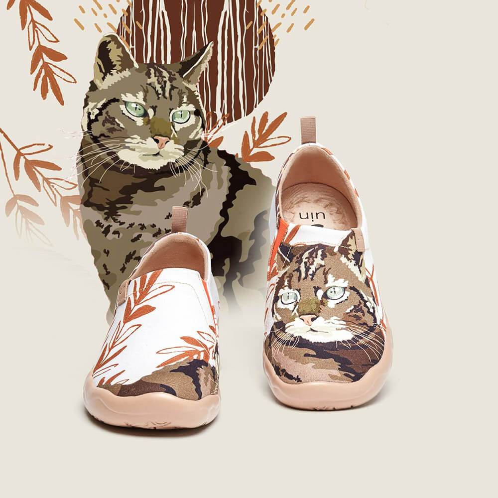 UIN Women Fluffy Kitty Canvas loafers