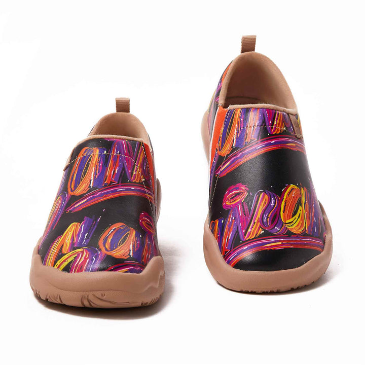 UIN Women Free Street Canvas loafers