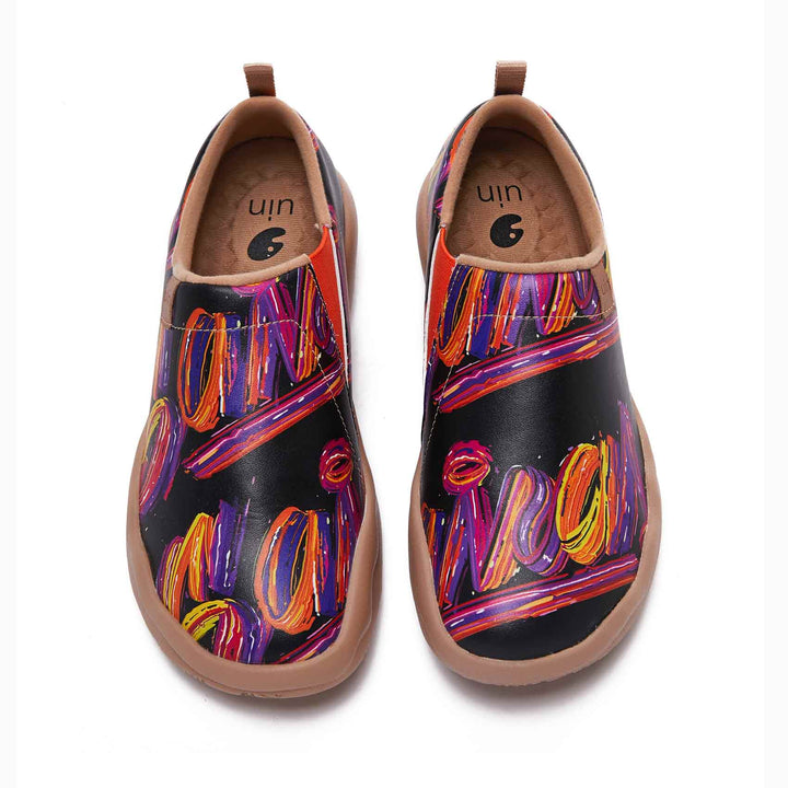 UIN Women Free Street Canvas loafers