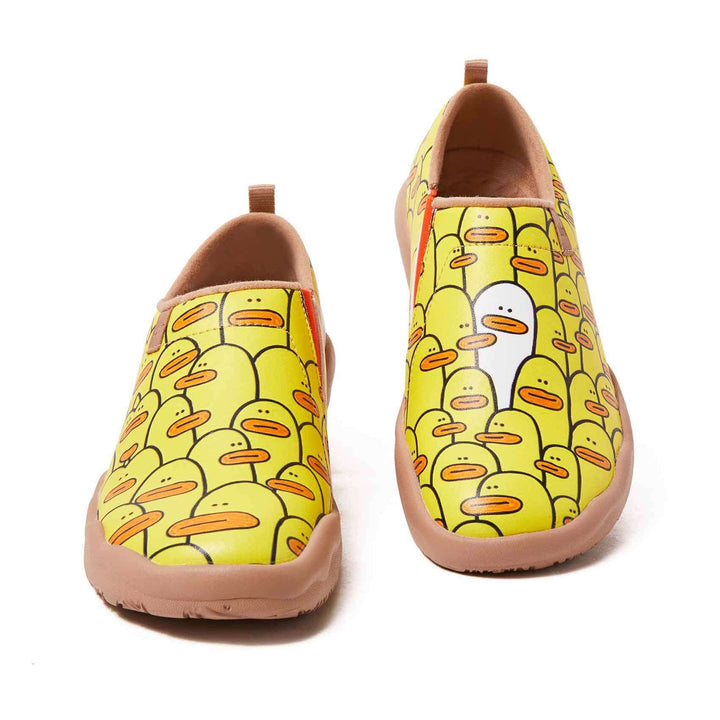 UIN Women Guess where is me Canvas loafers