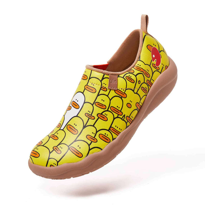 UIN Women Guess where is me Canvas loafers