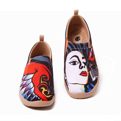 UIN Footwear Women I am A Singer Canvas loafers