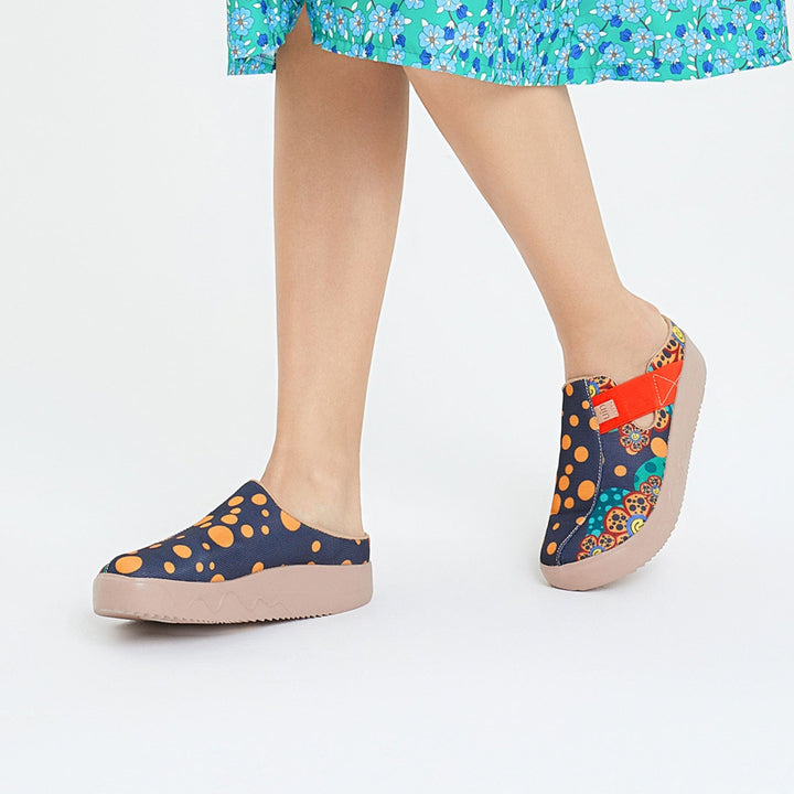 UIN Women Infinite Fantasy III Fuerteventura III Women Canvas loafers