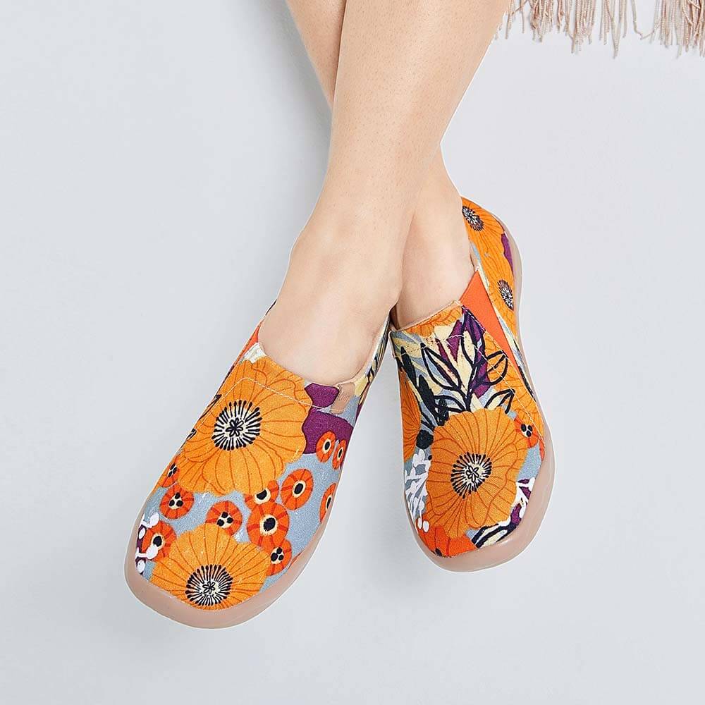 UIN Footwear Women Marigolds Canvas loafers